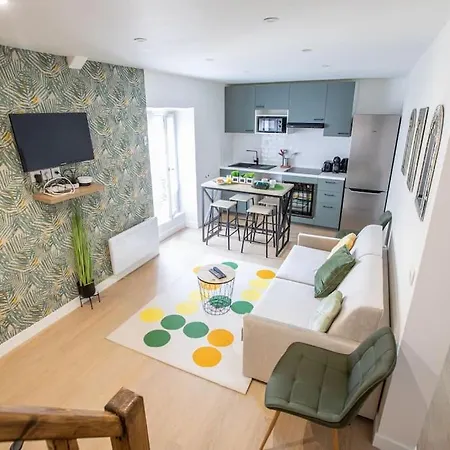 Apartament Duplex 3 Chambres, Aeroport Paris Cdg, Parc Des Expositions, Parc Asterix, Mitry-Mory